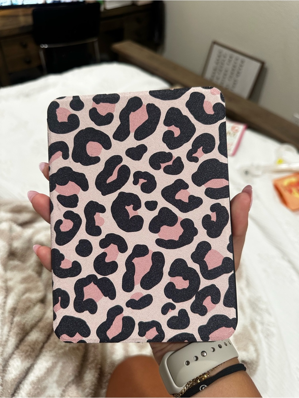 Blush Pink Leopard Print kindle case